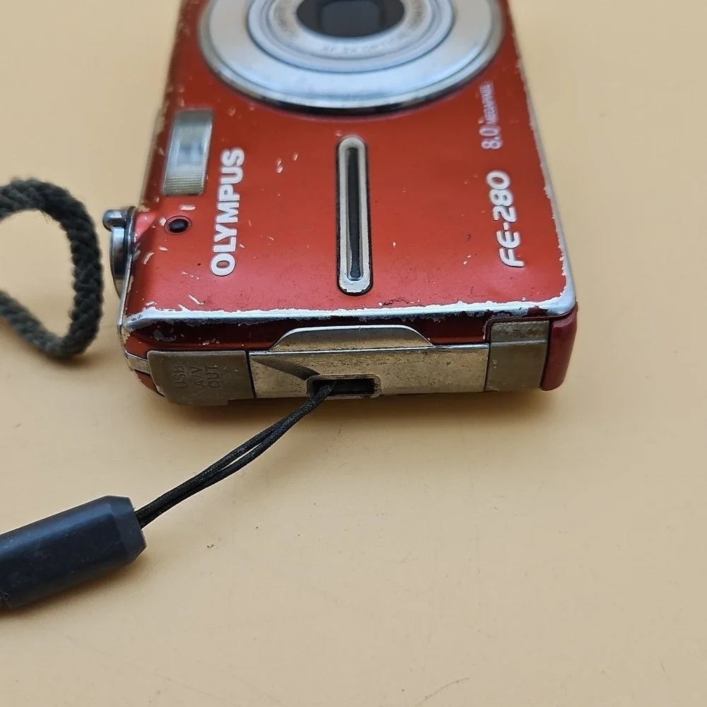 Olympus FE-280 8.0MP Digital Camera Red UNTESTED AS IS FOR PARTS